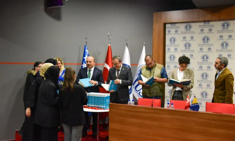 Promocija knjige na IUS-u: “Türk Edebiyatı İsimler Sözlüğü” prof. dr. Muhittina Şimşeka